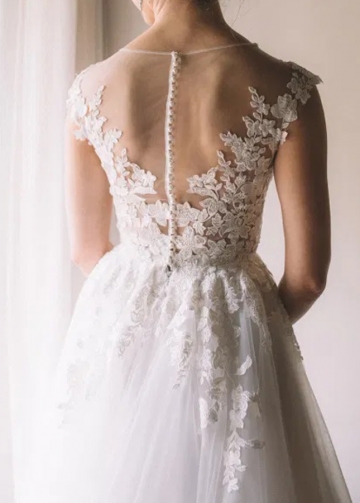 Floor Length A-line Wedding Dresses Tulle Skirt