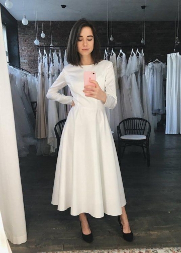 Simple Tea-length Casual Wedding Dress with Long Sleeves