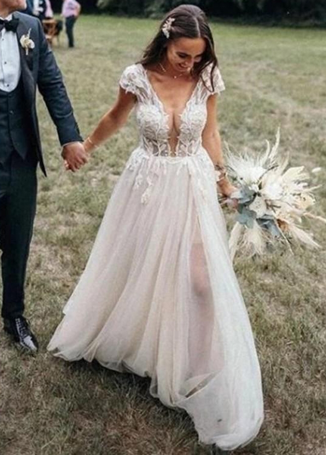 Wedding Dresses Lace Appliqued Boho Bridal Gown Beach V-neck Backless Vintage Dress